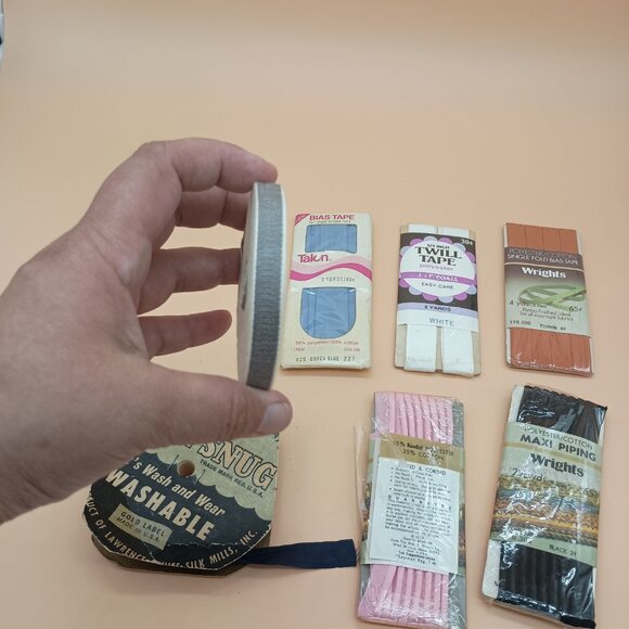 Vintage Sewing Supplies Sewing Notions Talon JP Coats Wrights Hug Snug Seam Tape - Picture 3 of 3